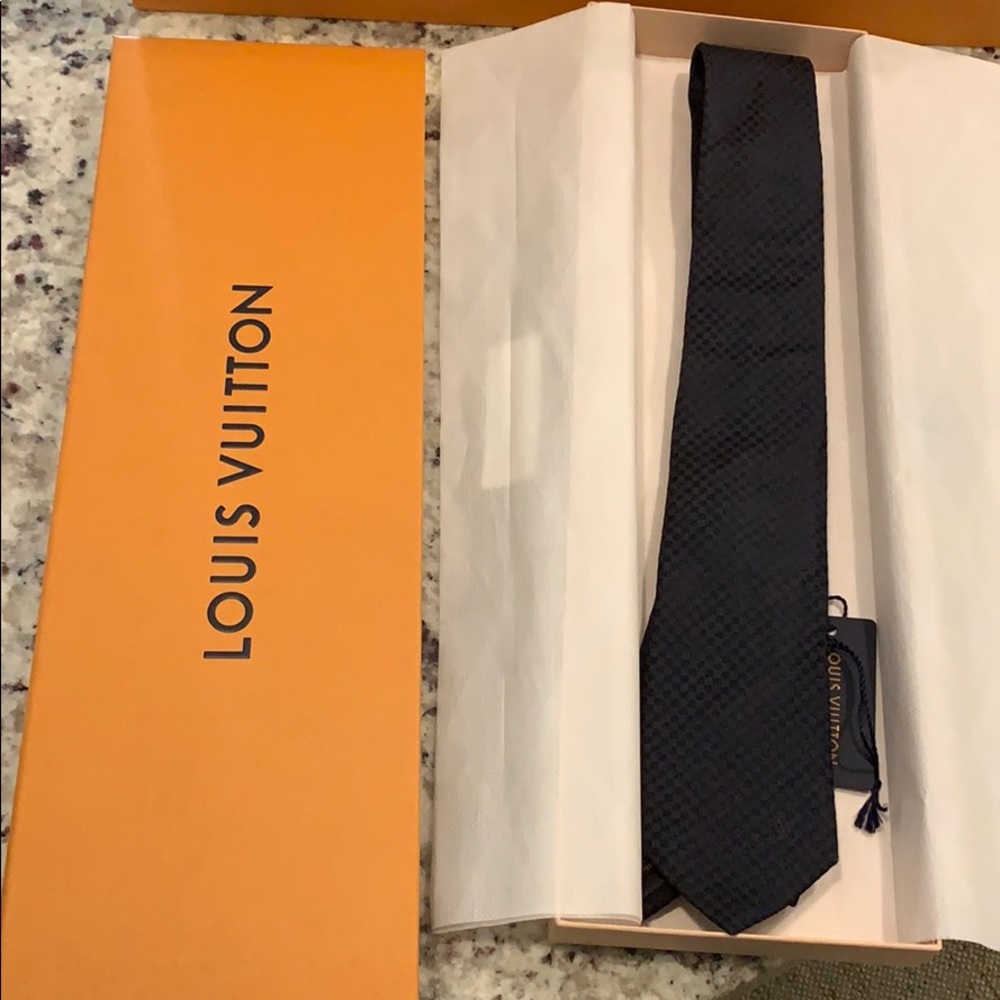 Louis Vuitton dark blue/black checkered tie